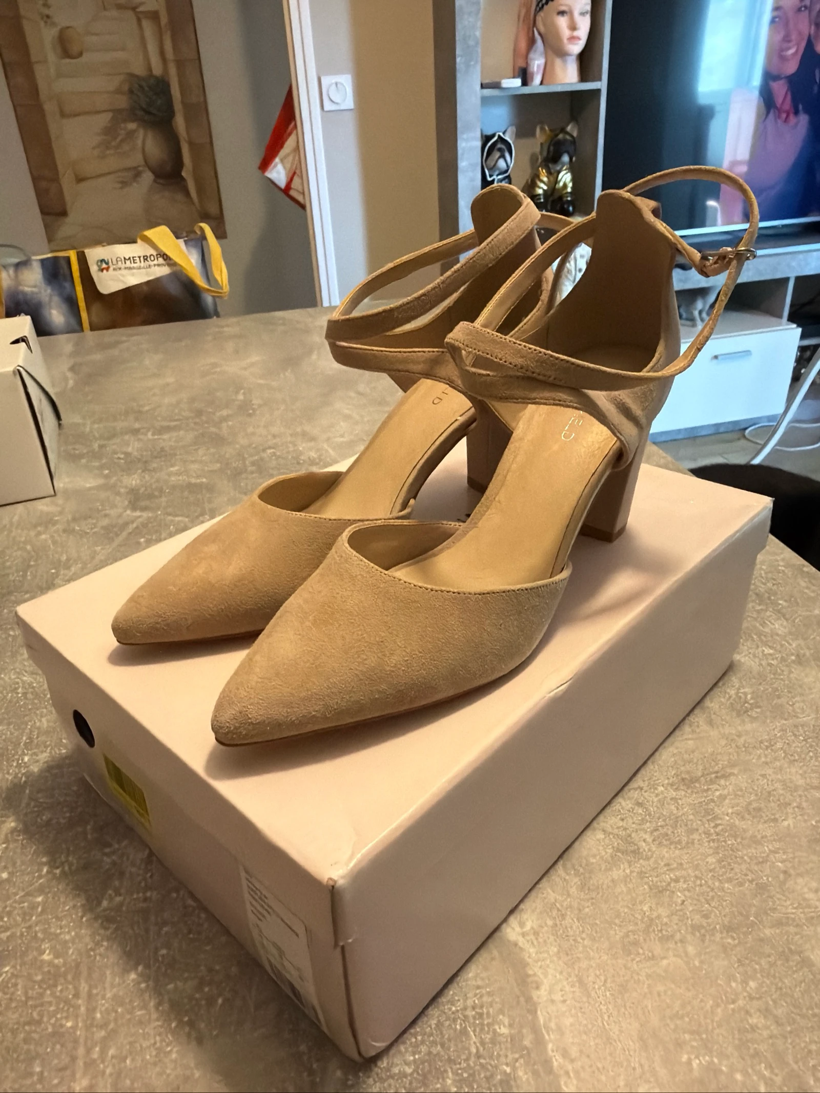 Chaussures talon beige nude Anna field taille 39 neuf 